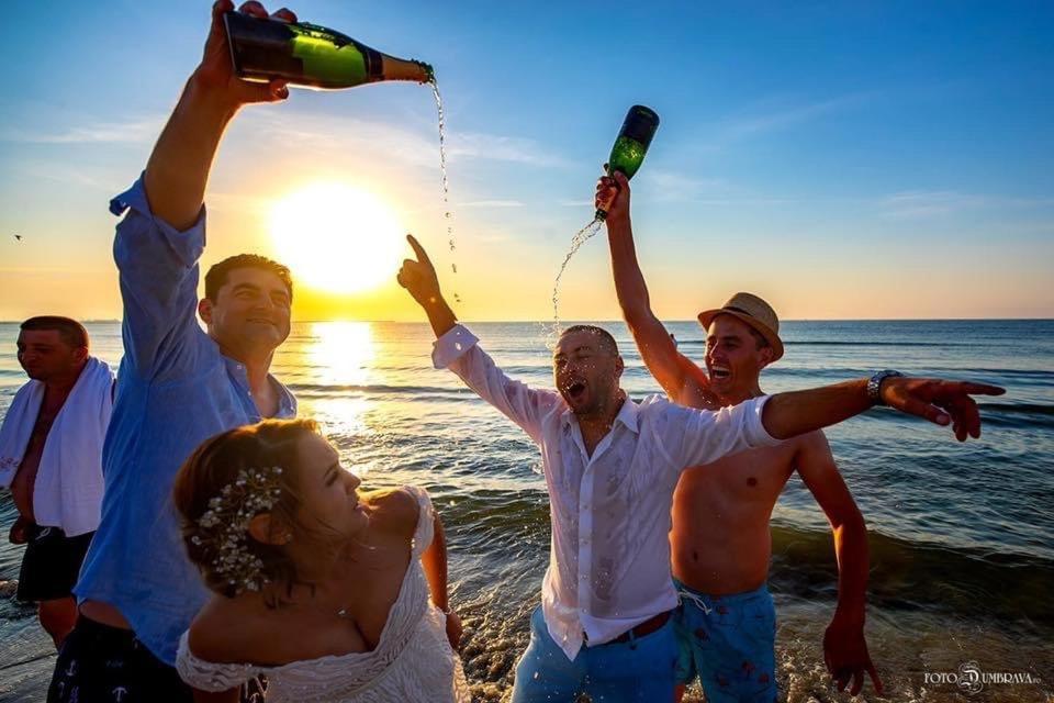Wave 2 Mamaia Prima Linie Vedere La Mare 120Mp Năvodari Exteriör bild